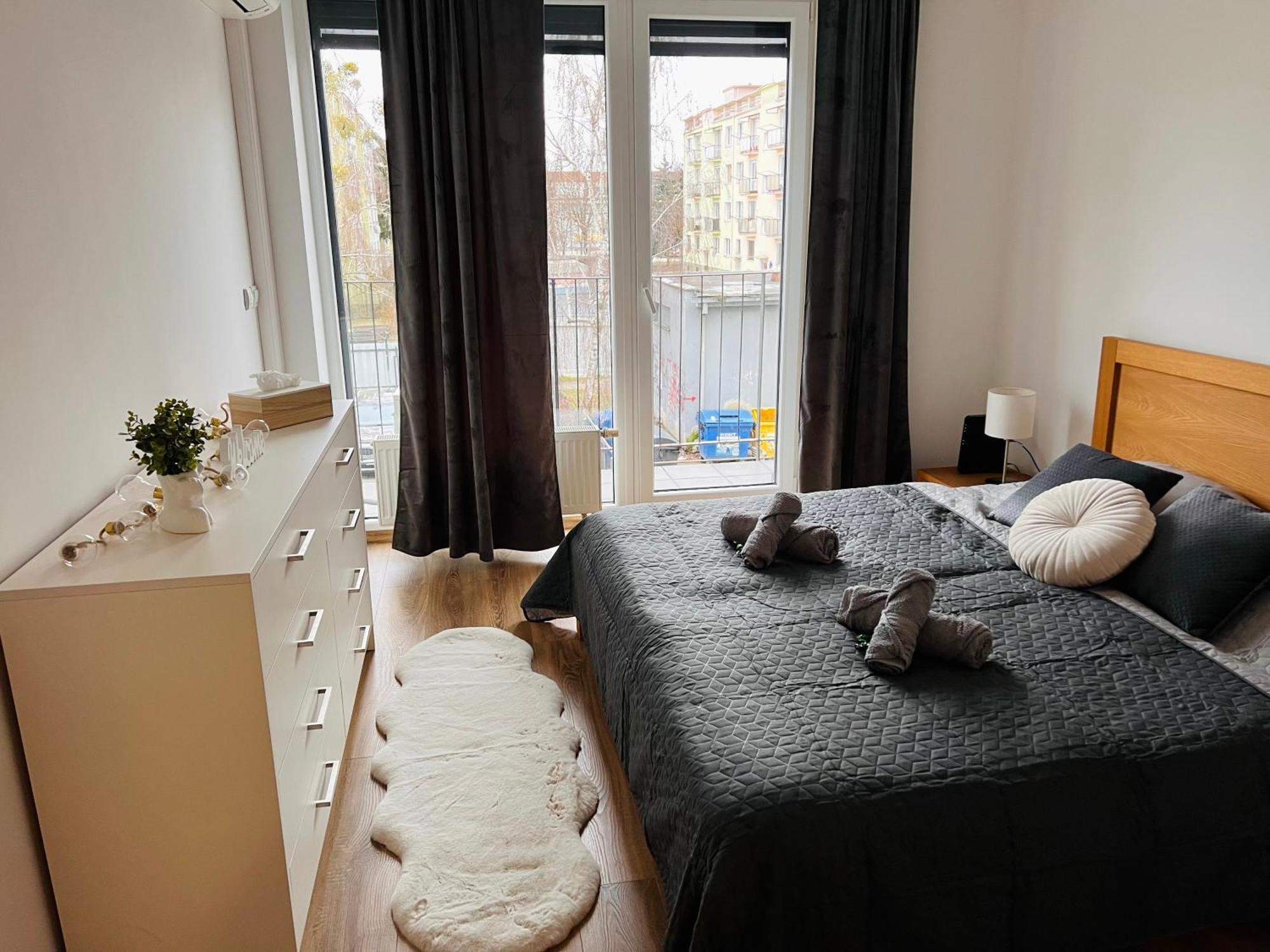Old Town City Center Apartment 1 - Private Parking Included Kosice Bagian luar foto